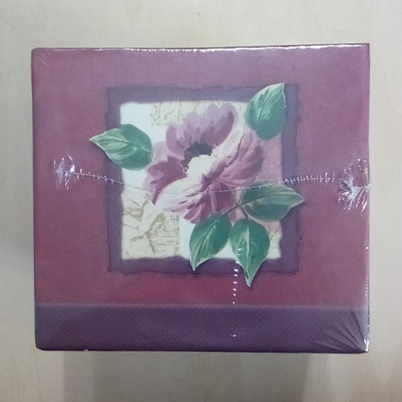 5/$20 Flower 4" Note Cube - Picture 3 of 5